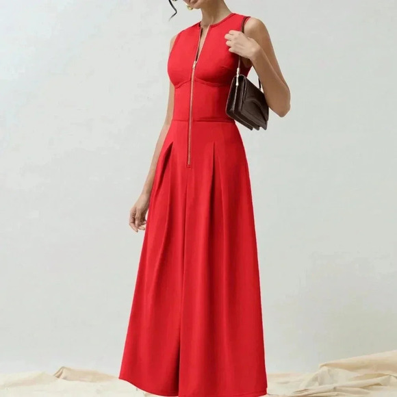 Red Elegant Women's Casual Sleeveless Gold Zipper Waist Gathered Long Dress - Picture 4 of 5